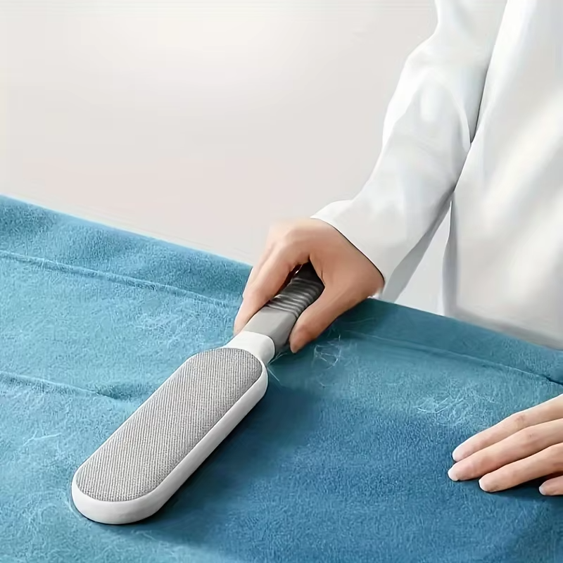 Double-Sided Pet Hair Remover Brush – Reusable Manual Electrostatic Lint & Fur Remover for Clothes, Sofa, Furniture & Carpets