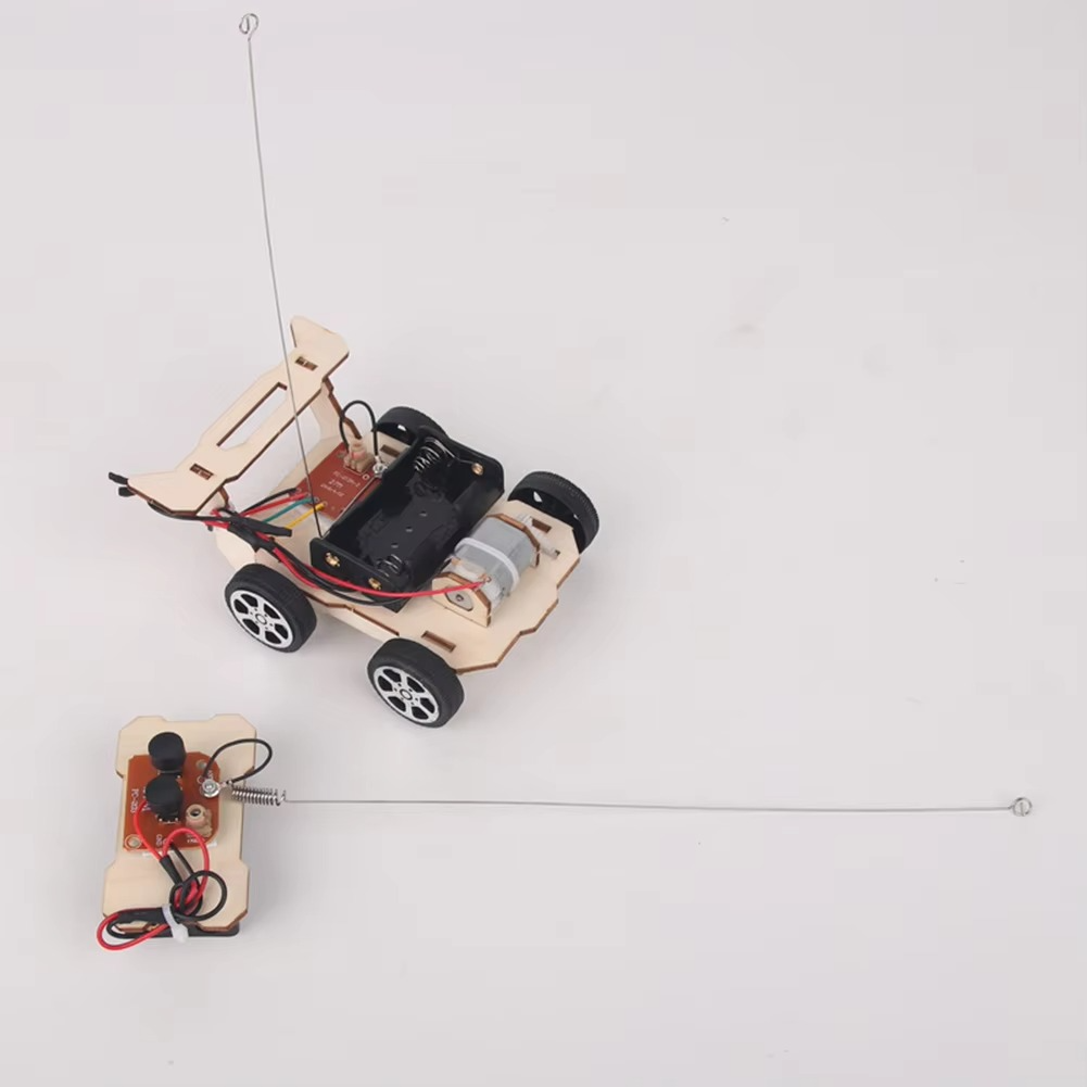 Wooden RC Car Kit – DIY STEM Remote Control Vehicle Model Building Kit for Kids & Students